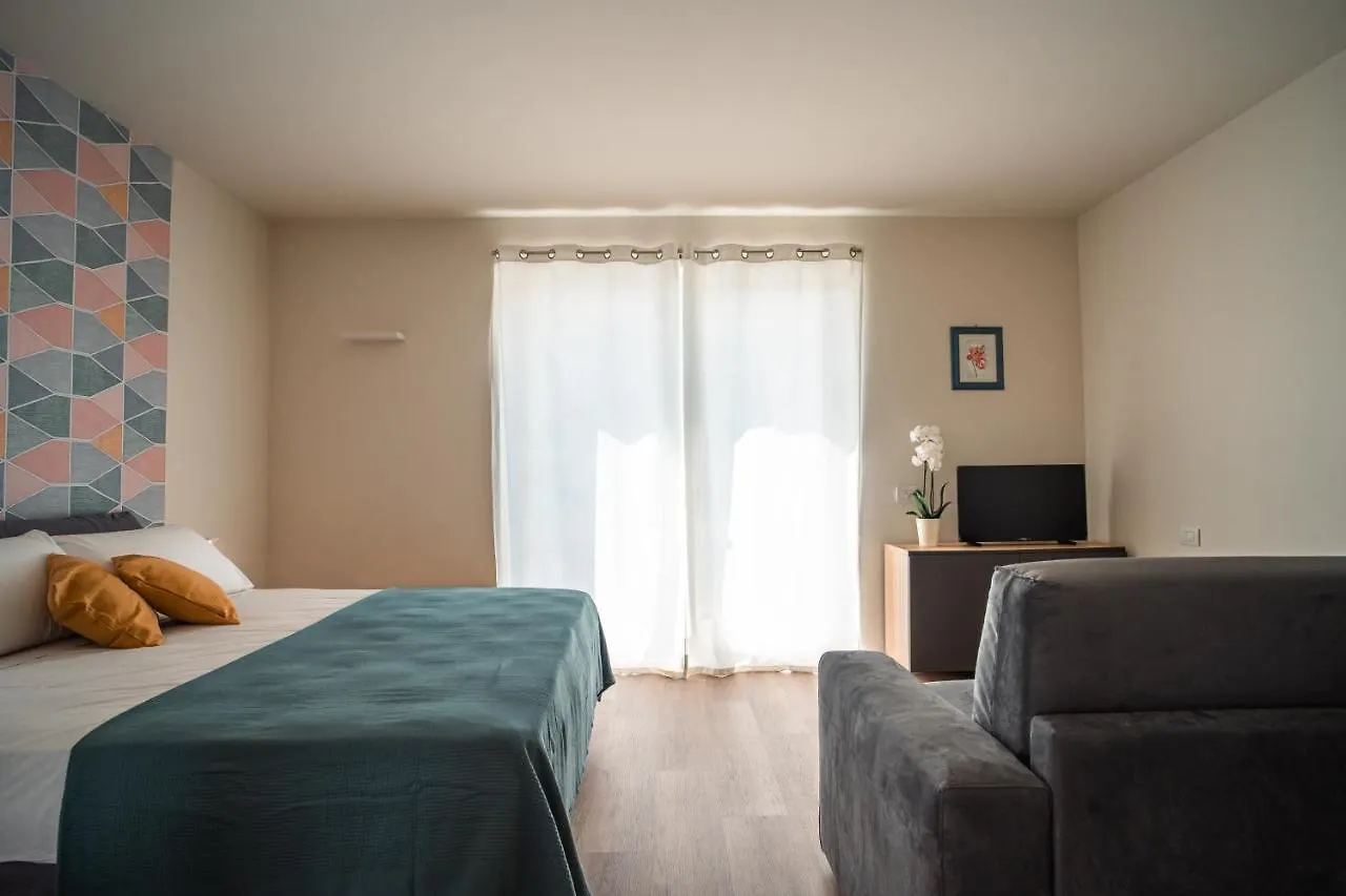 Hamsa Apartments Akasha Bilocale Moderno San Pietro in Cariano Olaszország