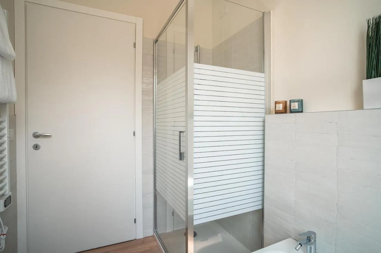 Hamsa Apartments Akasha Bilocale Moderno San Pietro in Cariano Italy